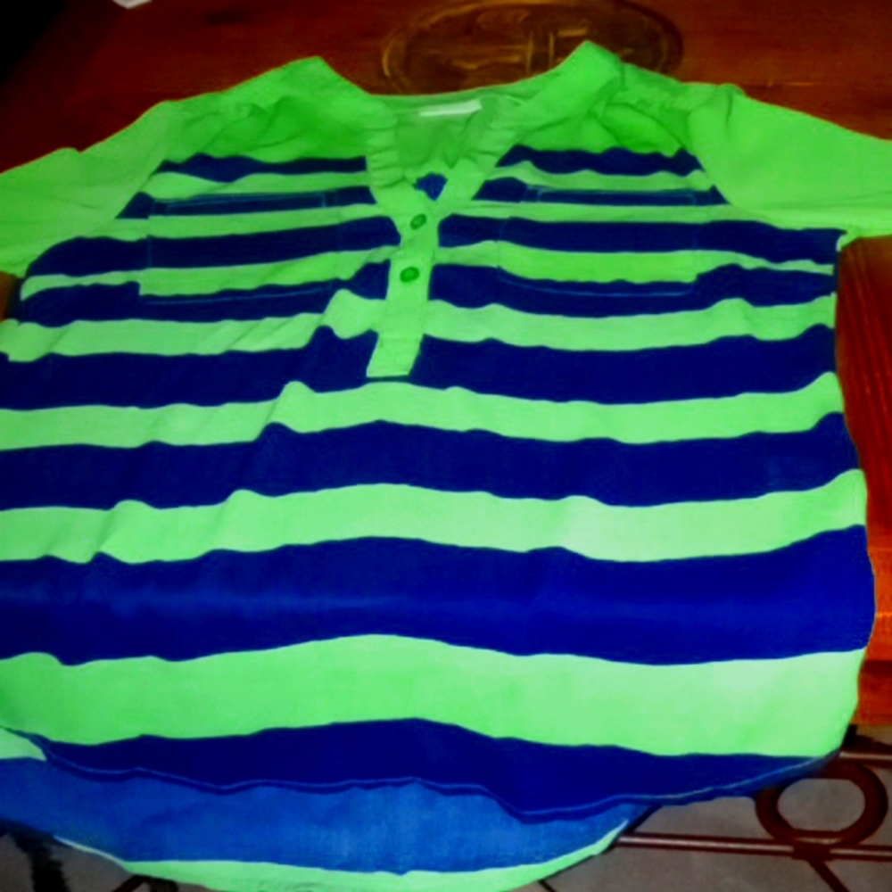 A long Sleeve button down shirt.